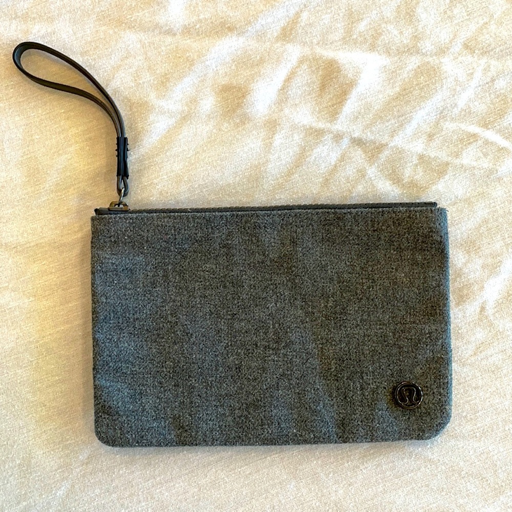 Lululemon Athletica Zip up Wristlet